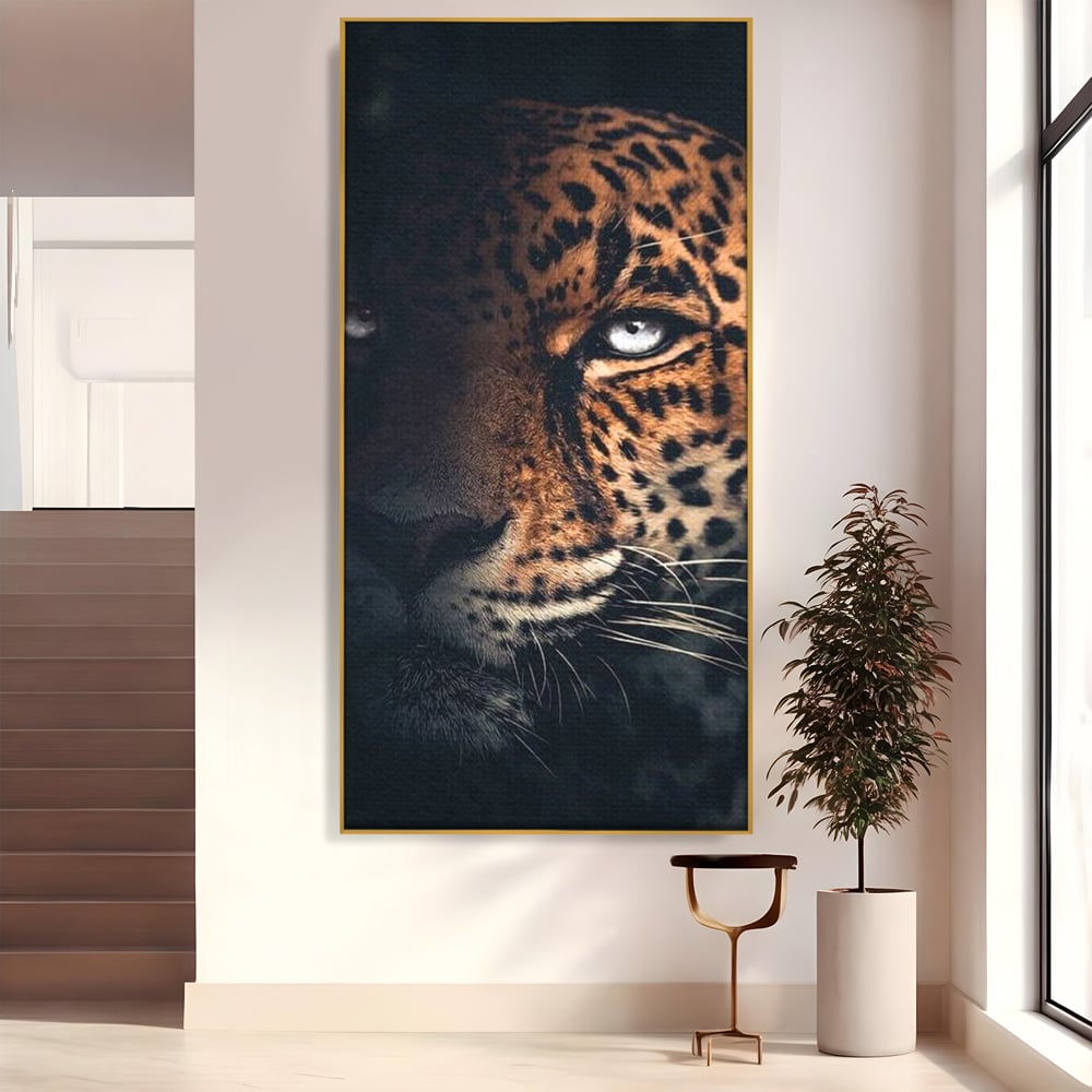 Tablou canvas cu tablou canvas cu ochiul de jaguar, in rama de aluminiu auriu
